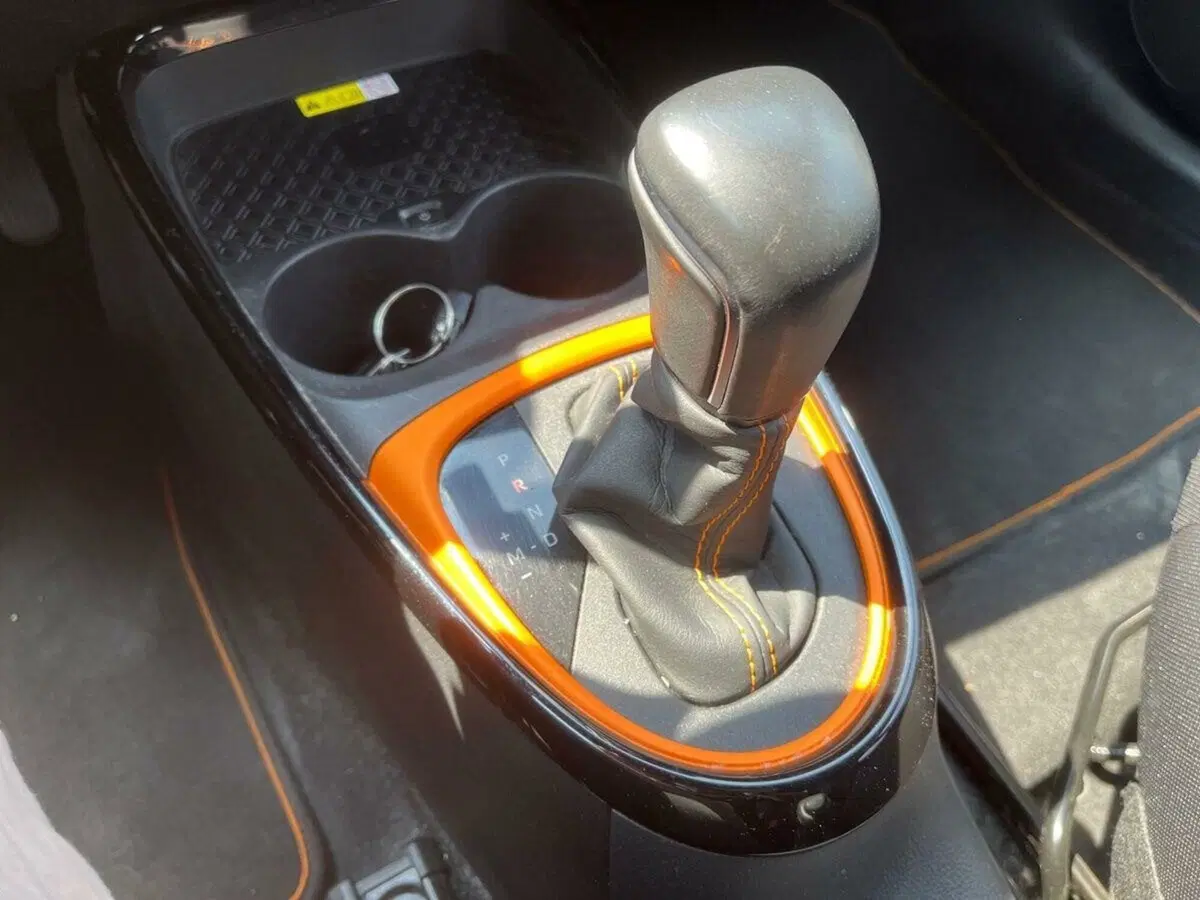 Toyota Aygo X usata a Lecco (18)