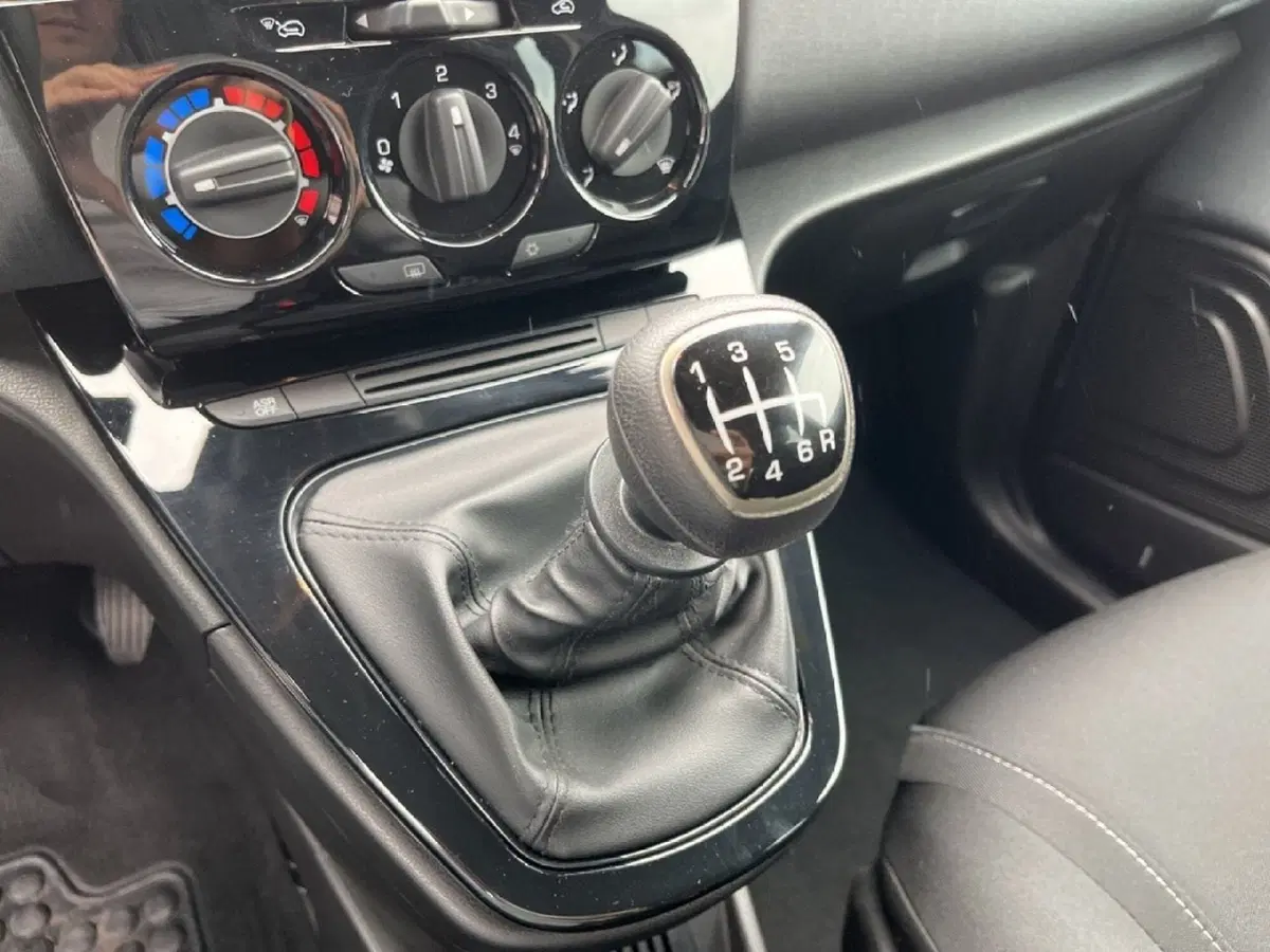 Lancia Ypsilon usata a Torino (12)