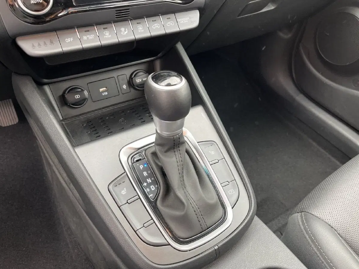 Hyundai Kona usata a Torino (10)