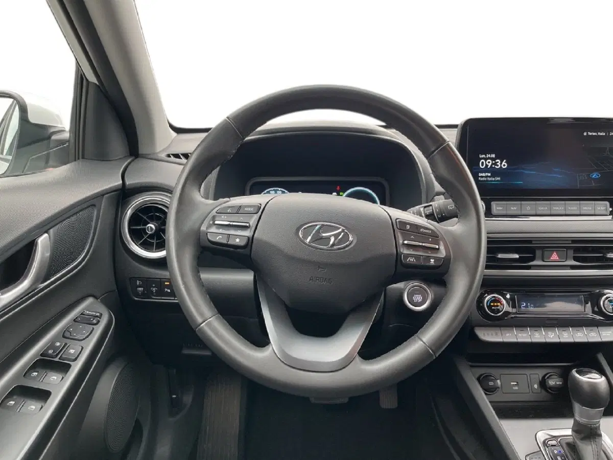 Hyundai Kona usata a Torino (9)