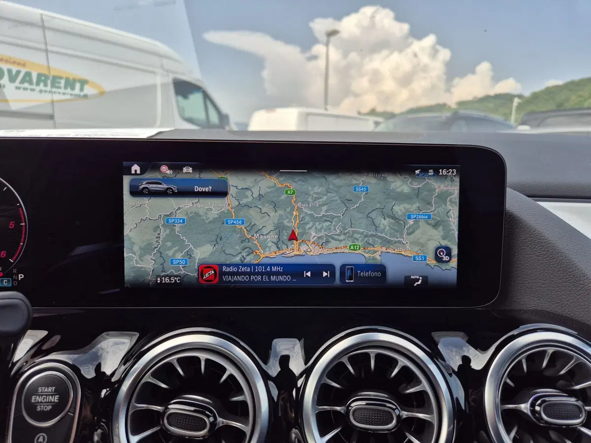 Mercedes-Benz GLA SUV usata  (11)