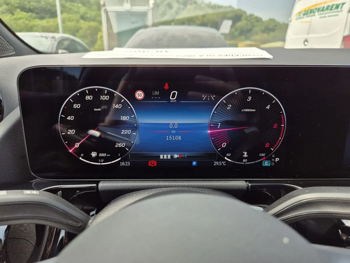 Mercedes-Benz GLA SUV usata  (14)