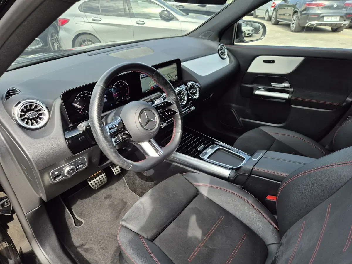 Mercedes-Benz GLA SUV usata  (6)