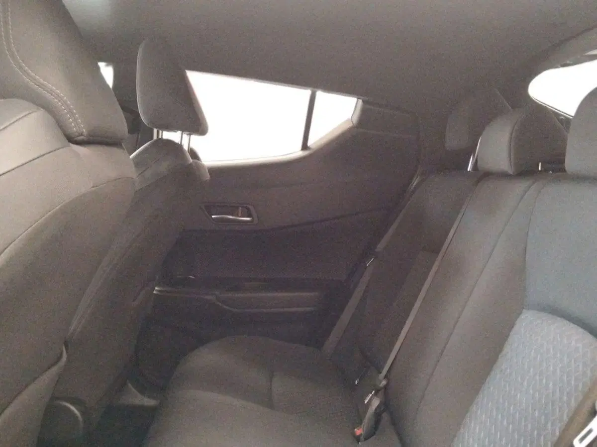 Toyota Toyota C-HR usata a Roma (10)
