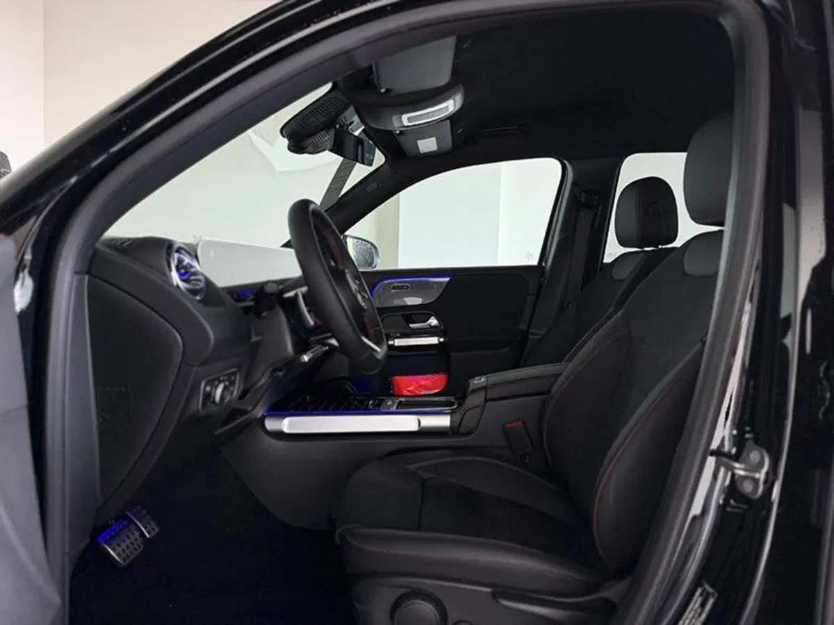 Mercedes-Benz GLB nuova a Bergamo (8)