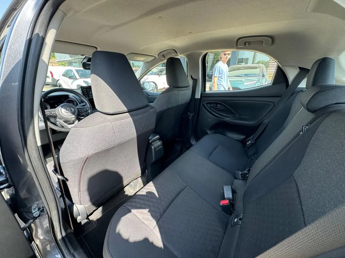 Toyota Yaris usata a Modena (14)