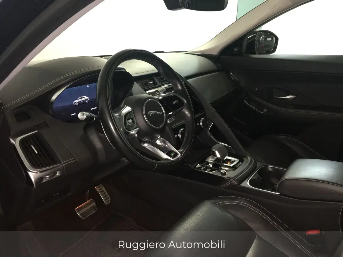 Jaguar E-Pace usata a Catanzaro (11)