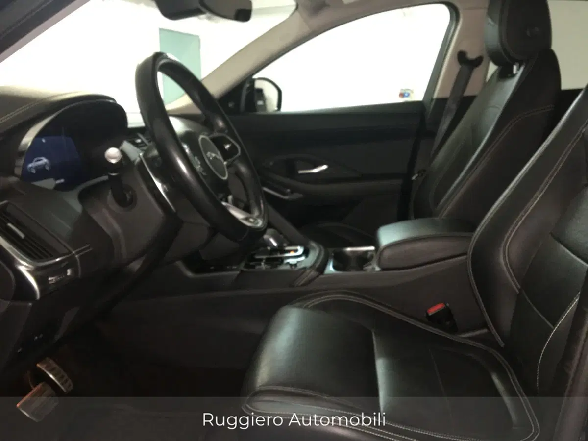 Jaguar E-Pace usata a Catanzaro (12)