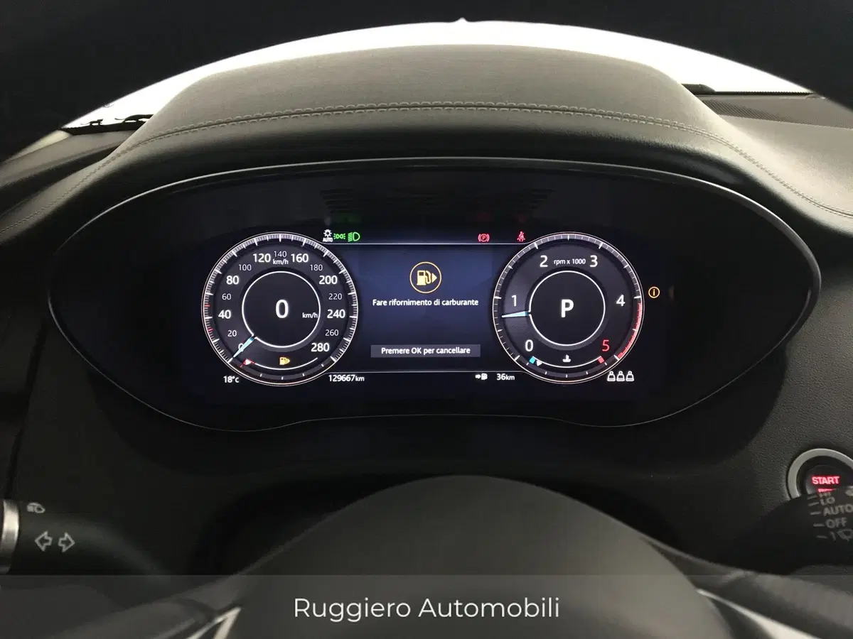 Jaguar E-Pace usata a Catanzaro (9)