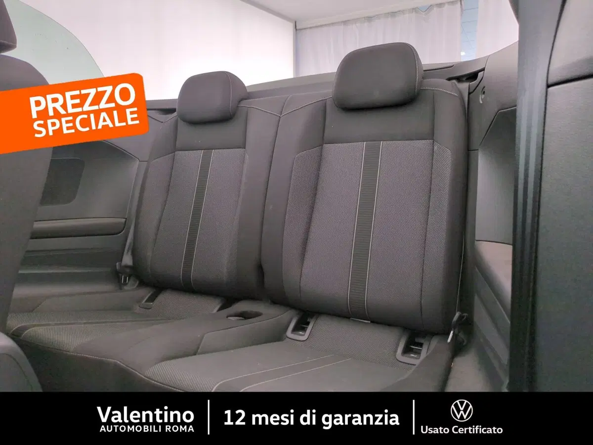 Volkswagen T-Roc Cabrio usata a Roma (12)