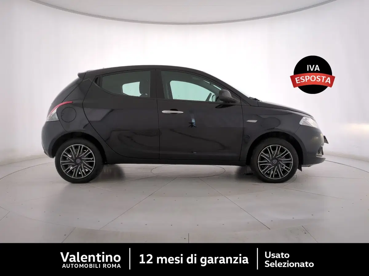 Lancia Ypsilon usata a Roma (2)