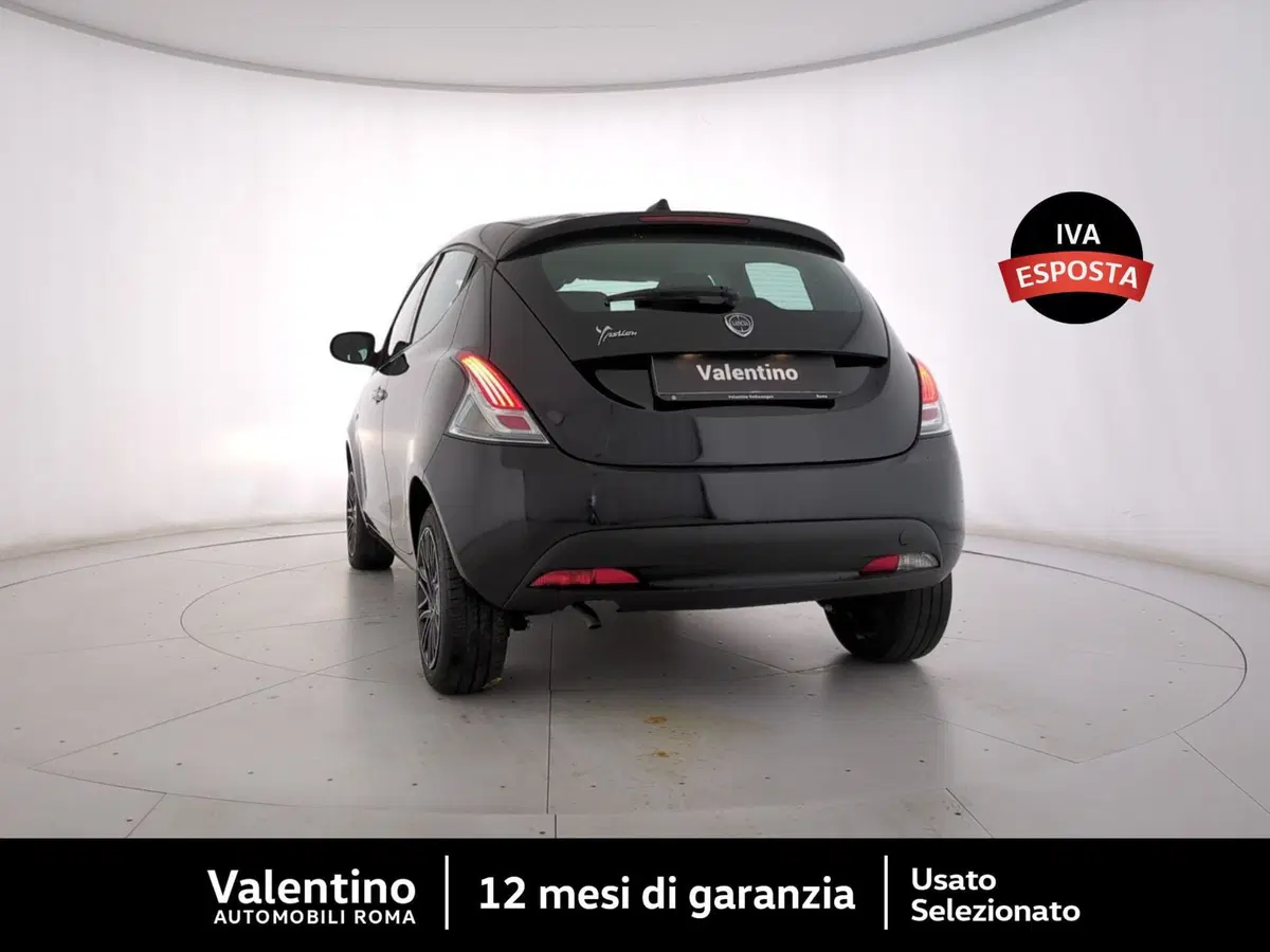 Lancia Ypsilon usata a Roma (5)