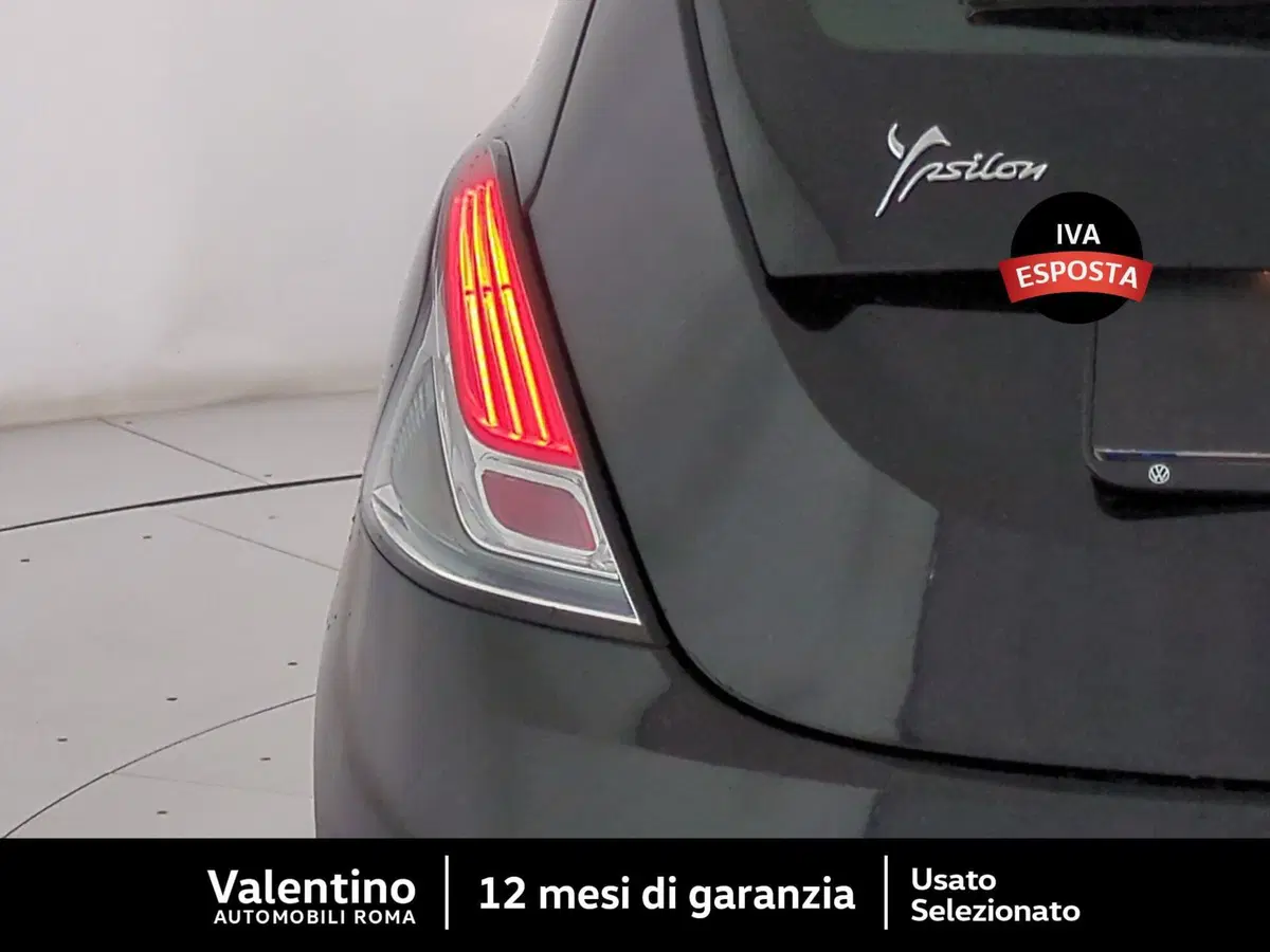 Lancia Ypsilon usata a Roma (9)