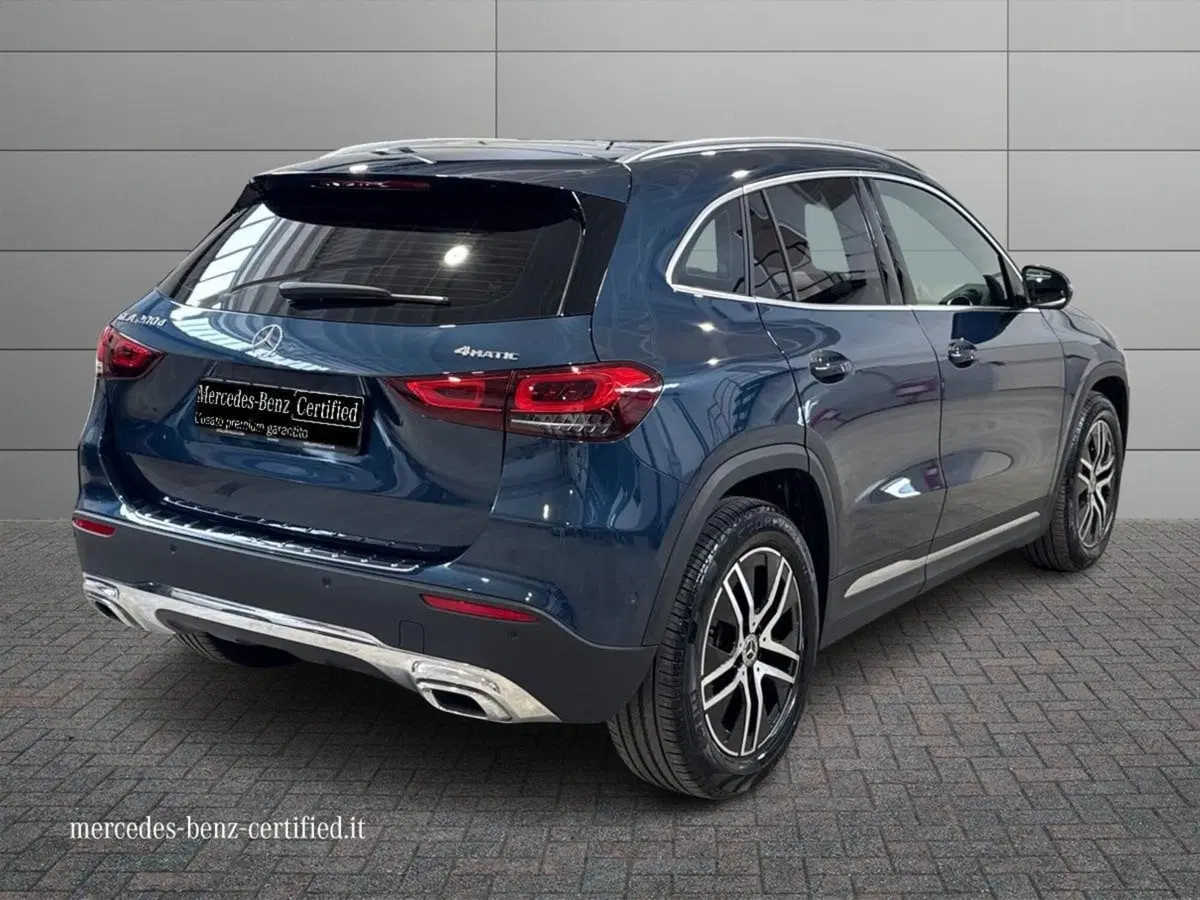 Mercedes-Benz GLA SUV usata a Bari (2)
