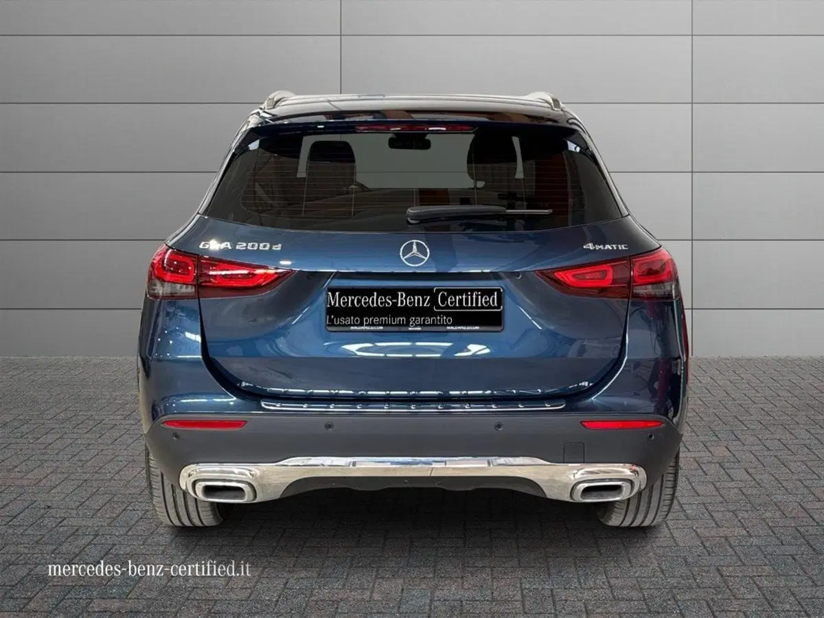 Mercedes-Benz GLA SUV usata a Bari (4)