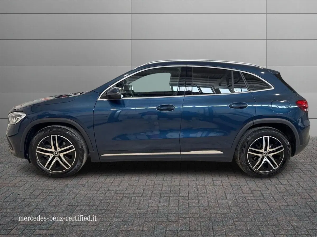 Mercedes-Benz GLA SUV usata a Bari (6)