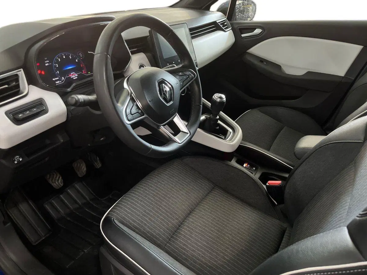 Renault Clio usata a Bari (10)
