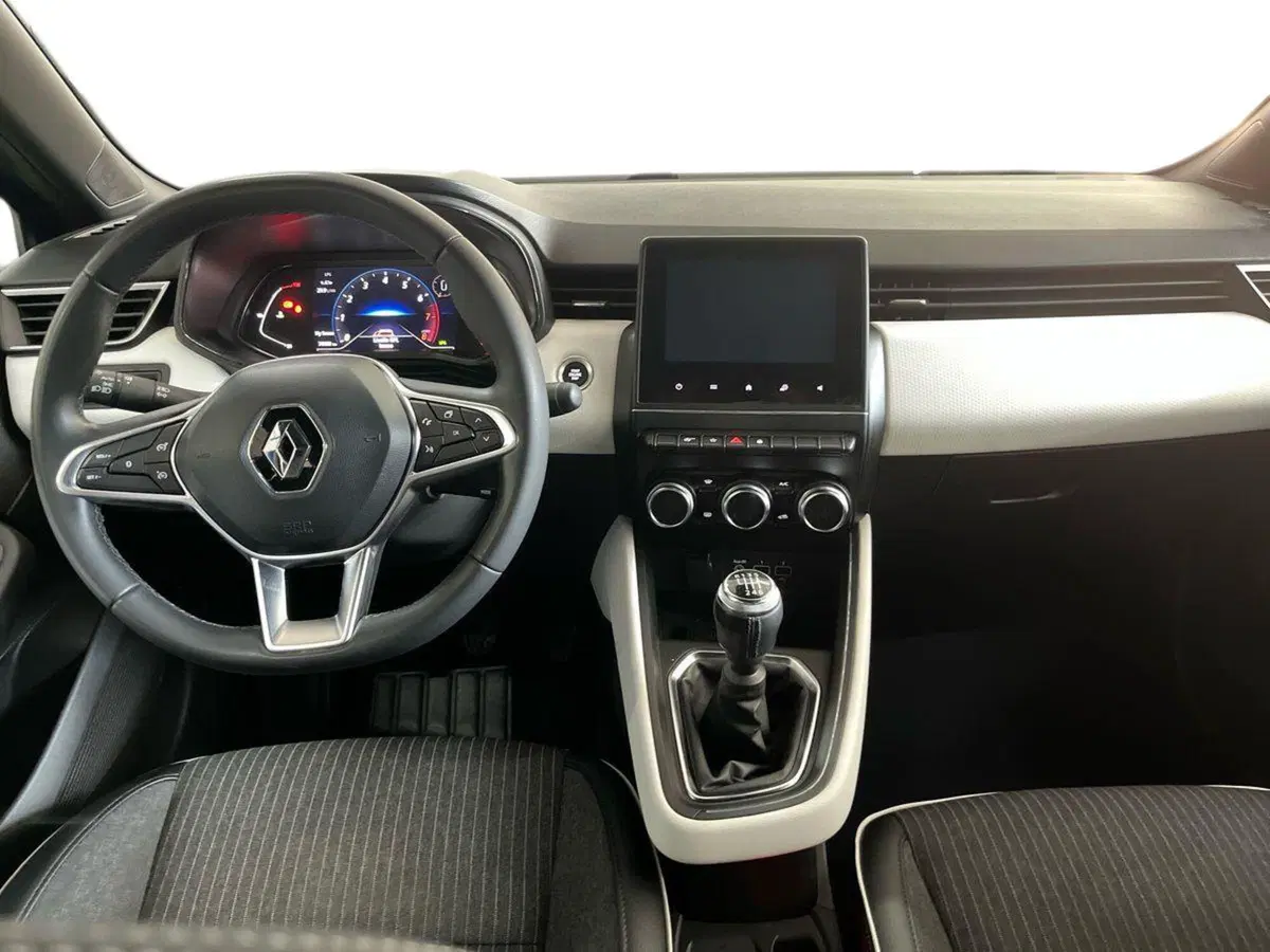 Renault Clio usata a Bari (8)