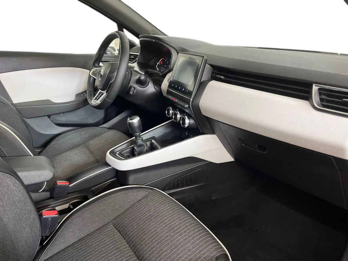 Renault Clio usata a Bari (9)