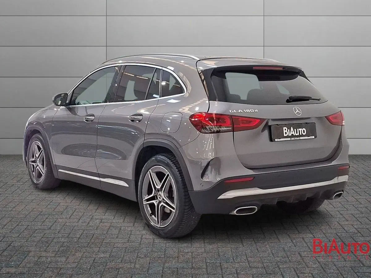 Mercedes-Benz GLA SUV usata a Firenze (4)