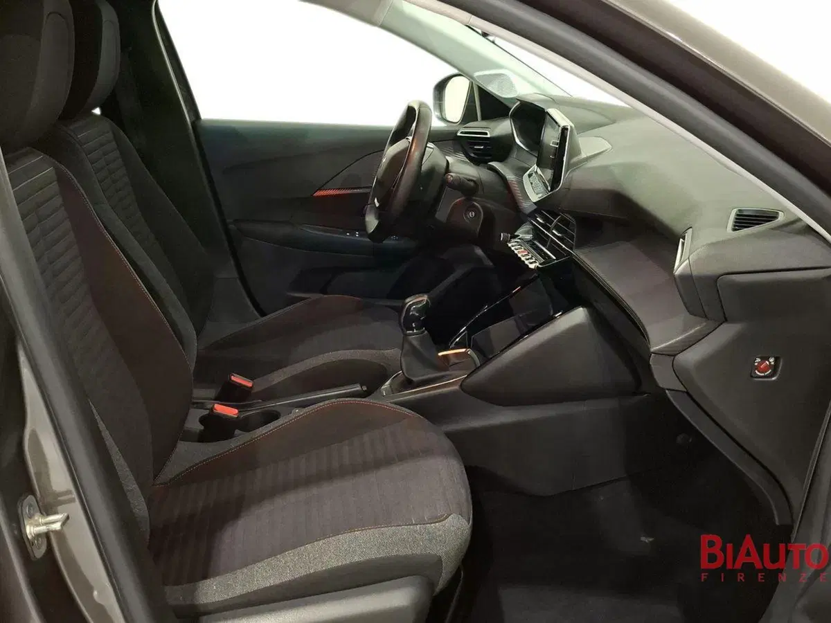 Peugeot 208 usata a Firenze (16)