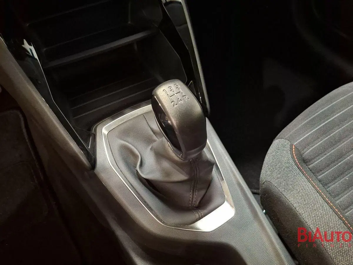 Peugeot 208 usata a Firenze (15)