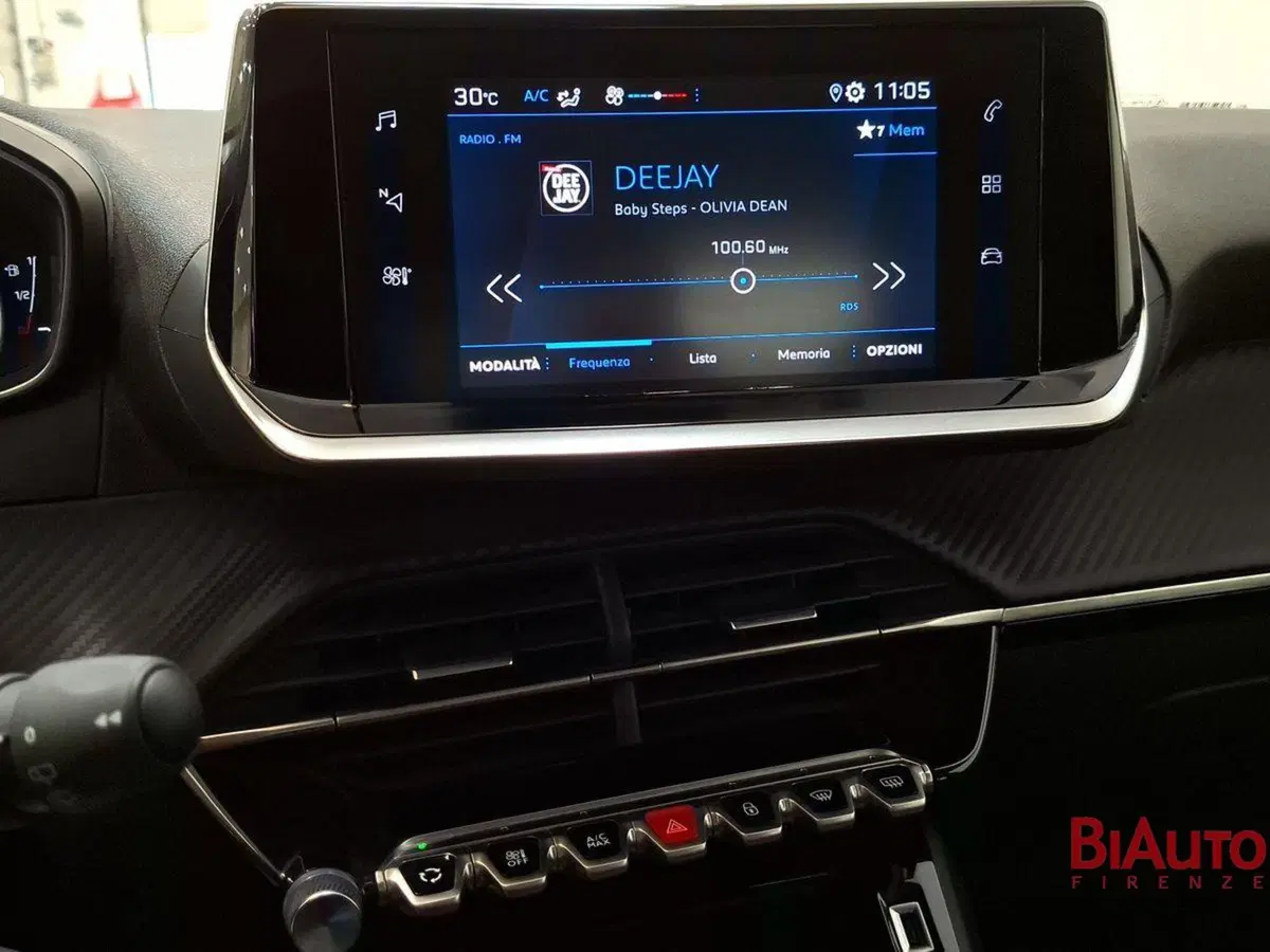 Peugeot 208 usata a Firenze (9)