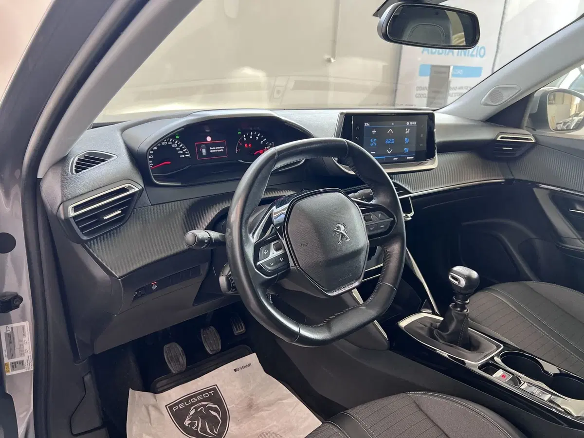 Peugeot 2008 usata a Bari (12)