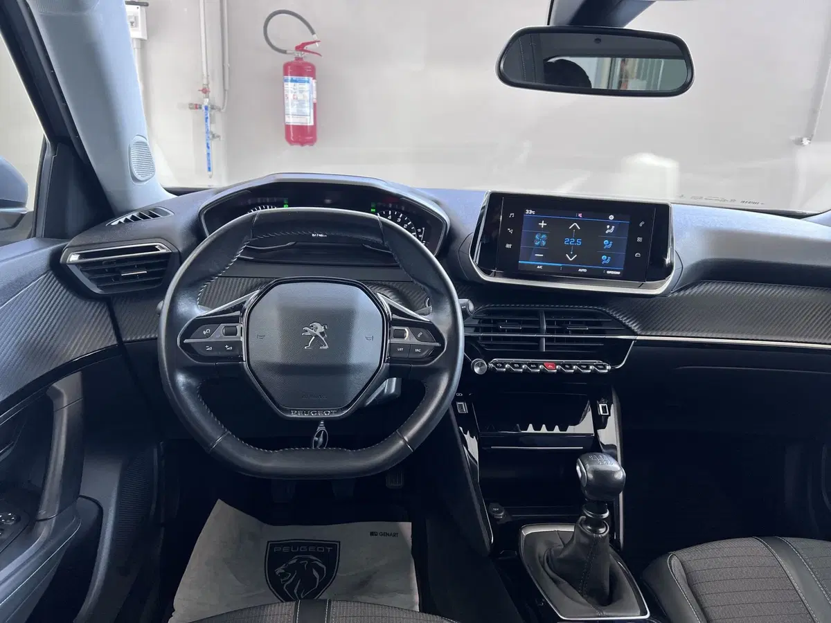 Peugeot 2008 usata a Bari (17)