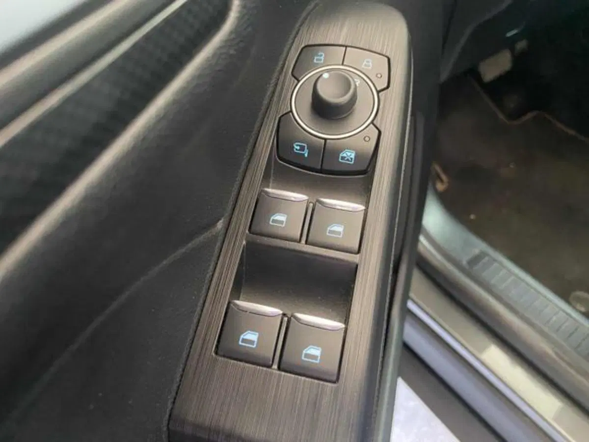 Ford Kuga usata a Bologna (16)