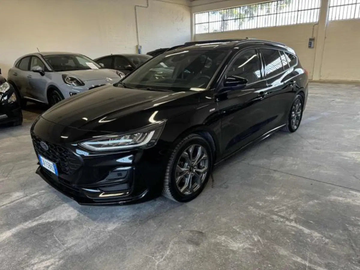 Ford Focus Station Wagon usata a Bologna