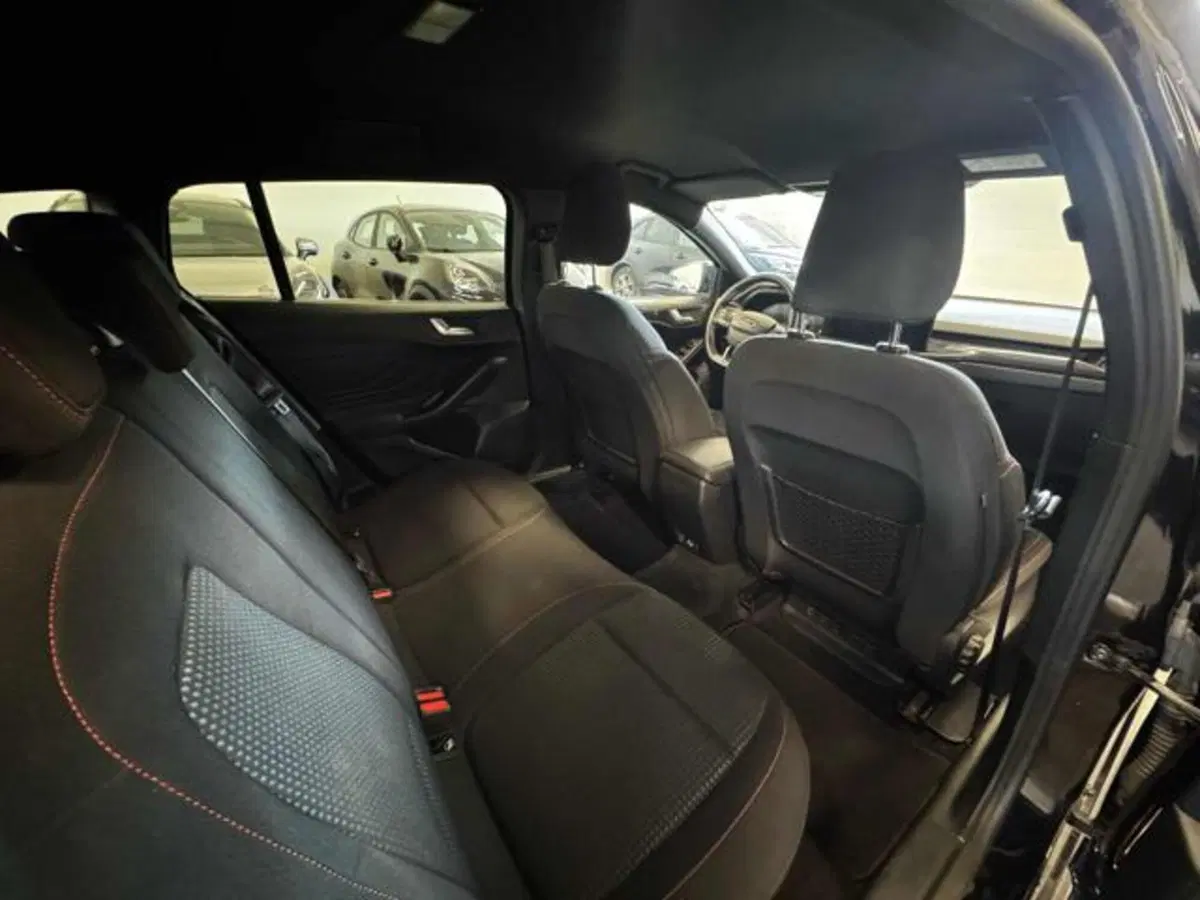 Ford Focus Station Wagon usata a Bologna (12)