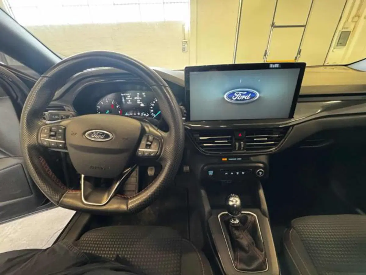 Ford Focus Station Wagon usata a Bologna (9)