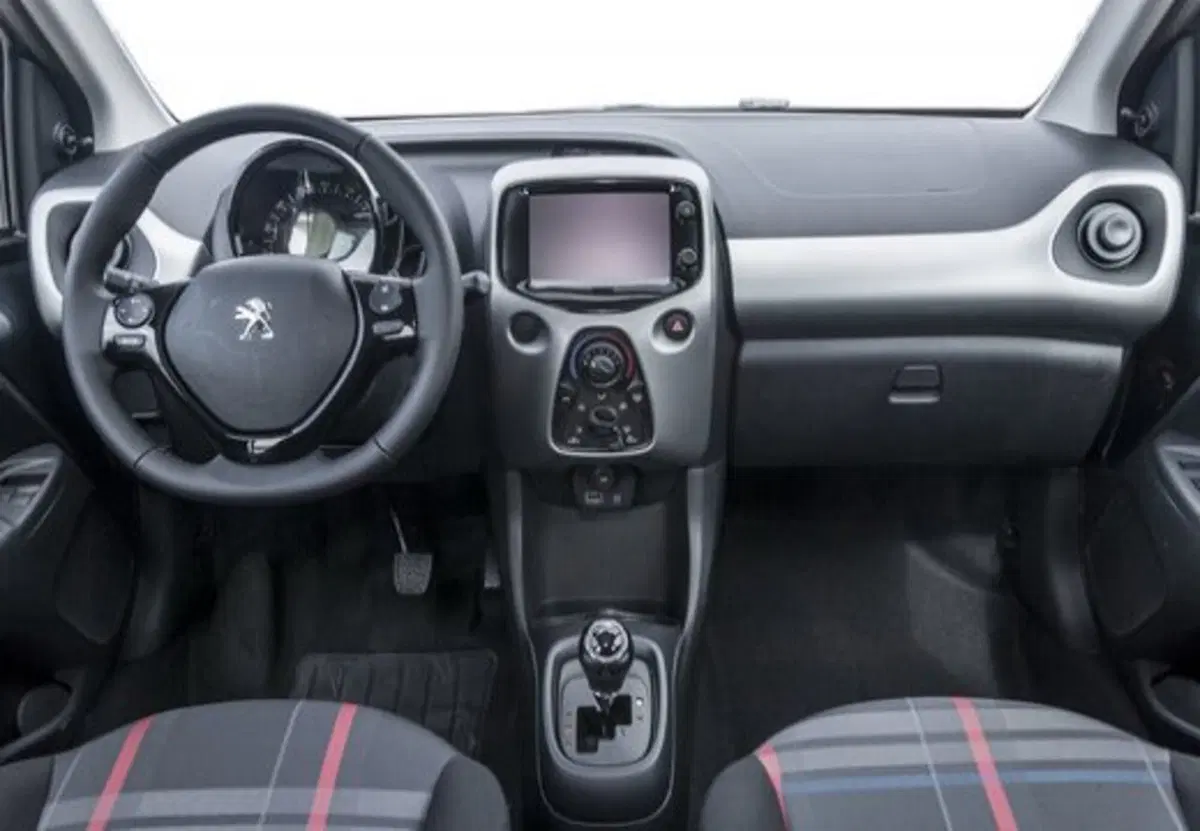Peugeot 108 usata a Palermo (13)