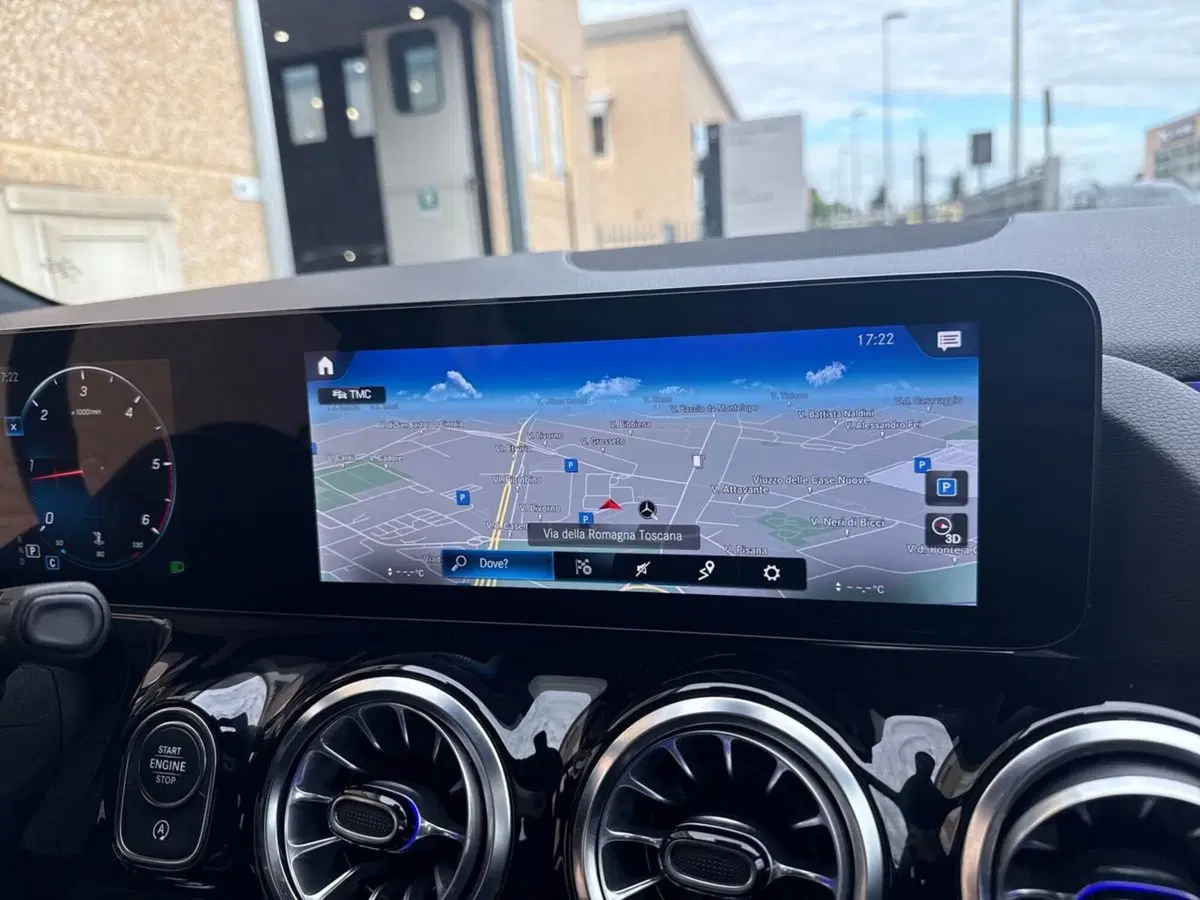 Mercedes-Benz GLA SUV usata a Firenze (12)