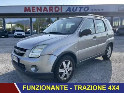 Suzuki Ignis 1.5 16V cat 4WD Deluxe del 2004 usata a Bernezzo