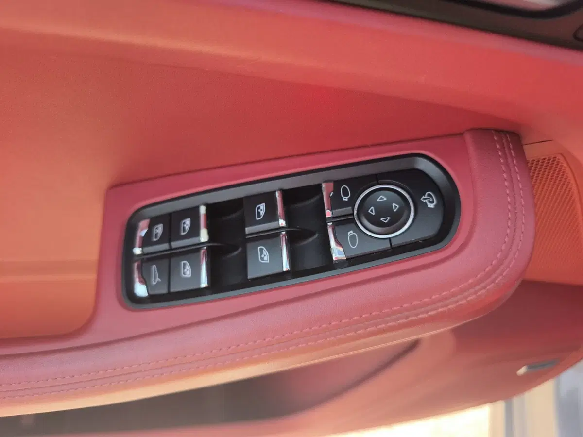 Porsche Macan usata a Frosinone (13)