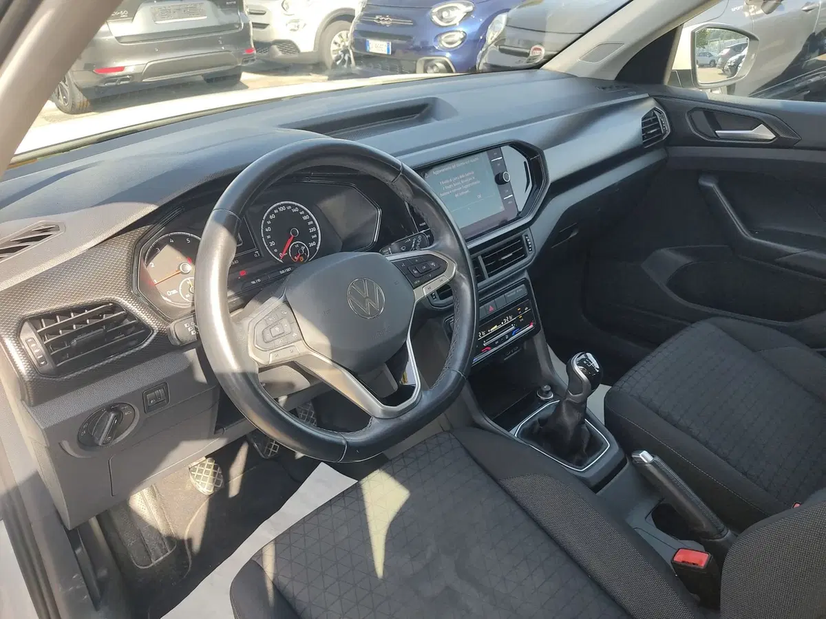 Volkswagen T-Cross usata a Frosinone (8)