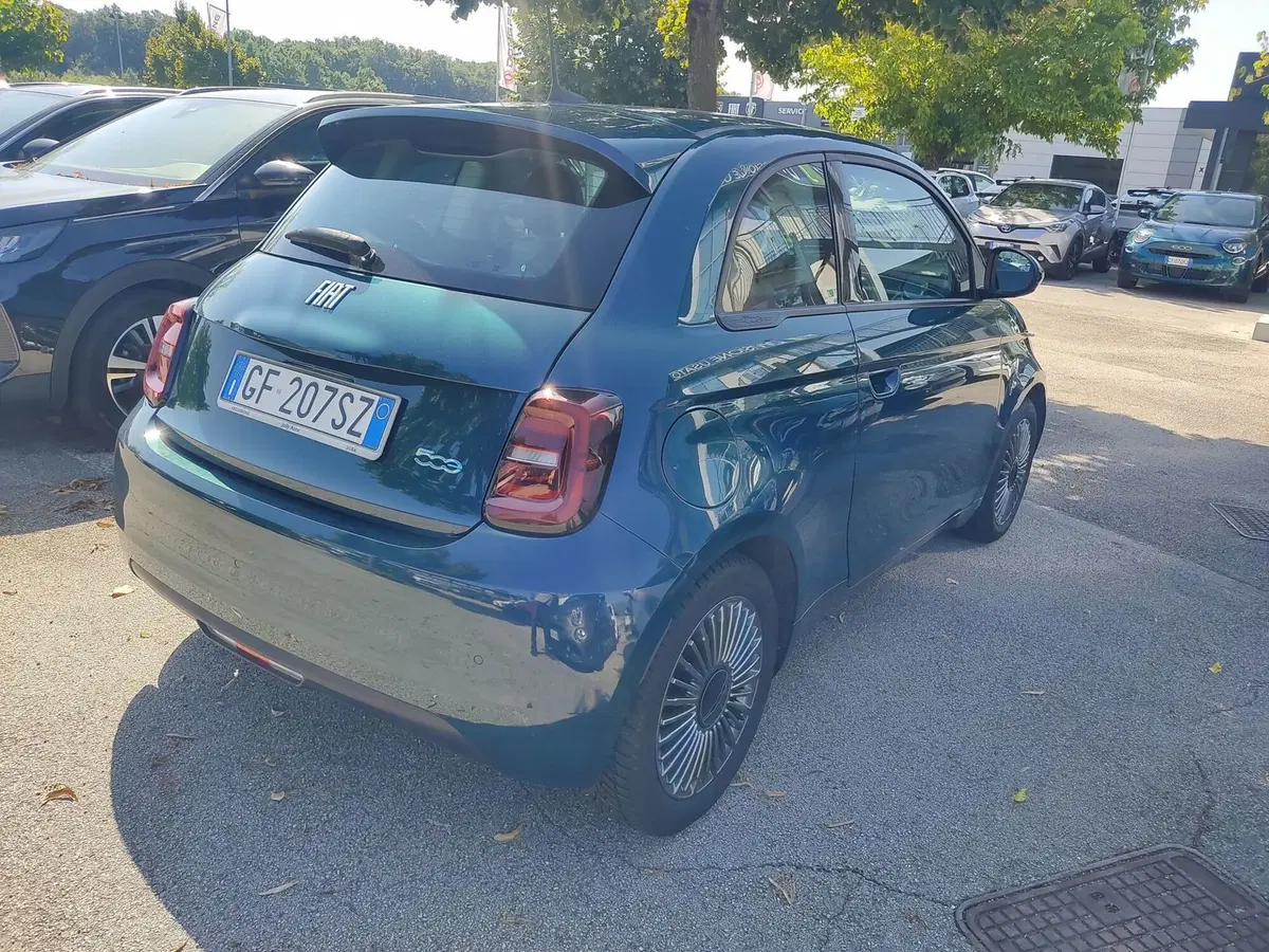 Fiat 500e Cabrio usata a Frosinone (10)