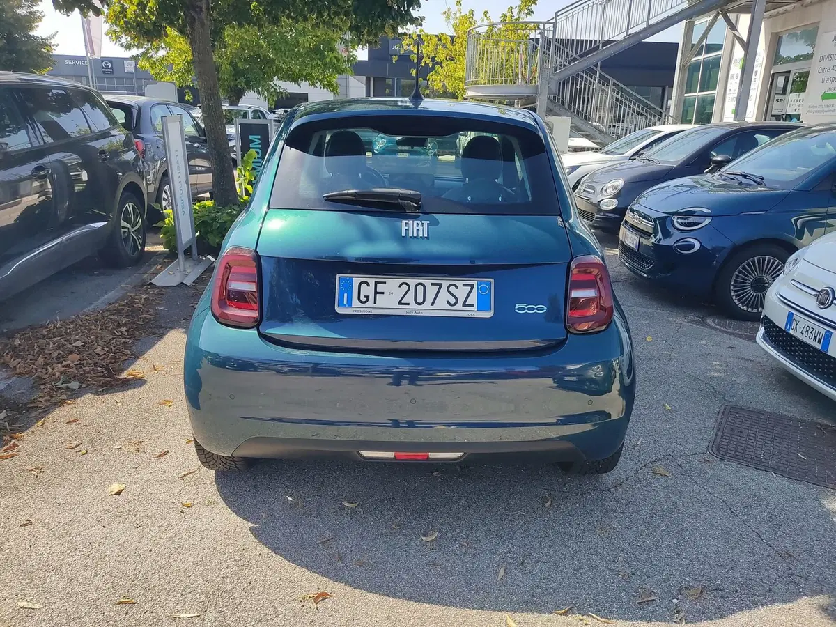 Fiat 500e Cabrio usata a Frosinone (8)