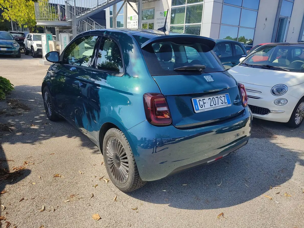 Fiat 500e Cabrio usata a Frosinone (9)