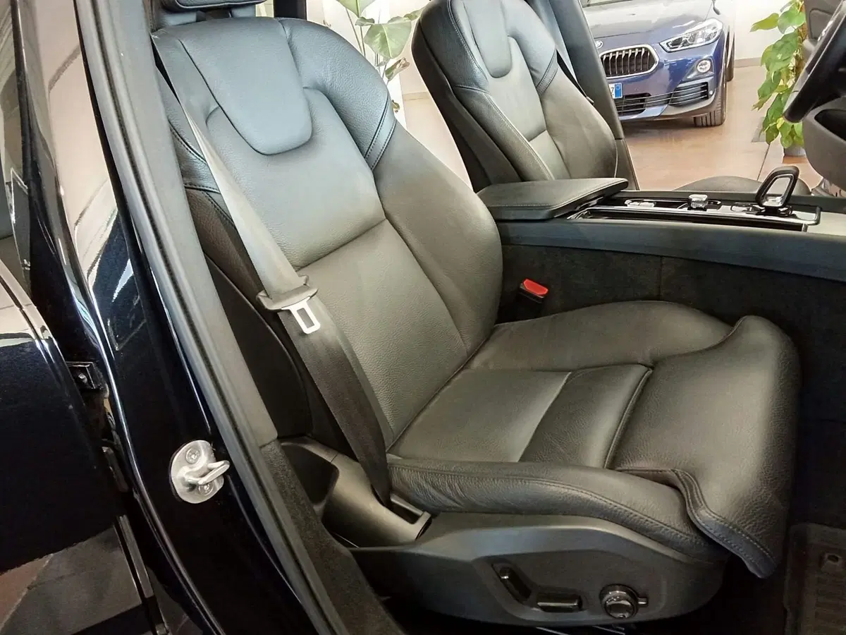 Volvo XC60 usata a Rimini (15)
