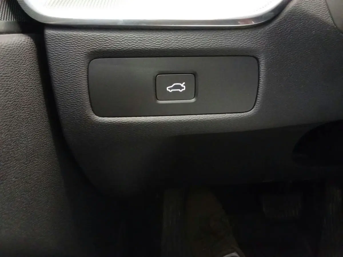 Volvo XC60 usata a Rimini (17)