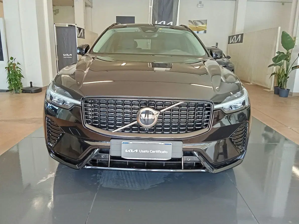 Volvo XC60 usata a Rimini (2)