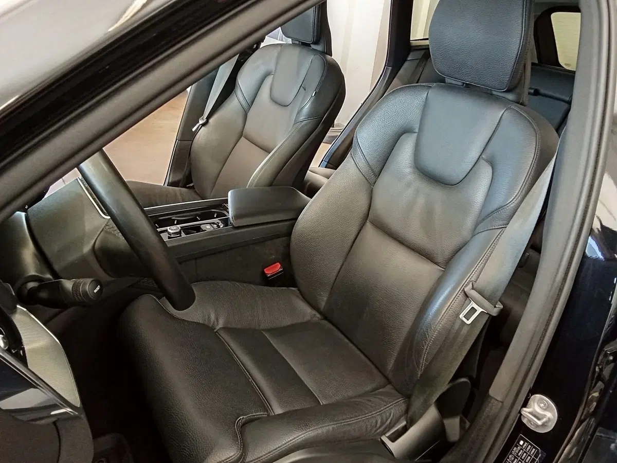 Volvo XC60 usata a Rimini (8)