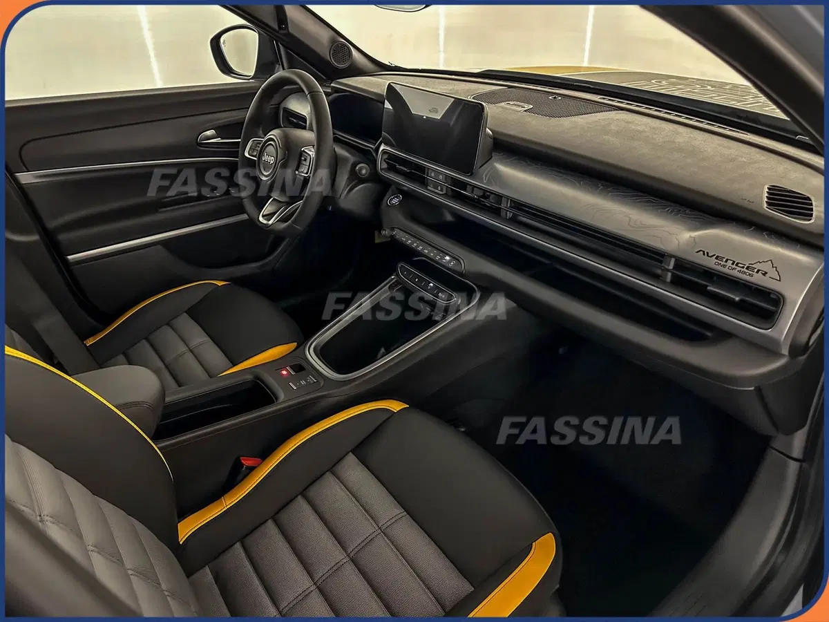 Jeep Avenger nuova a Milano (13)