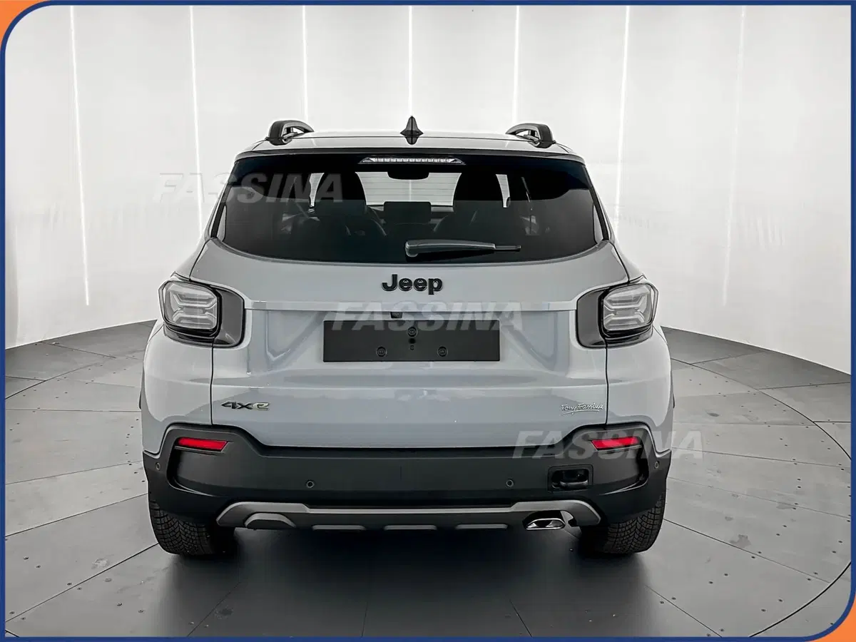 Jeep Avenger nuova a Milano (5)