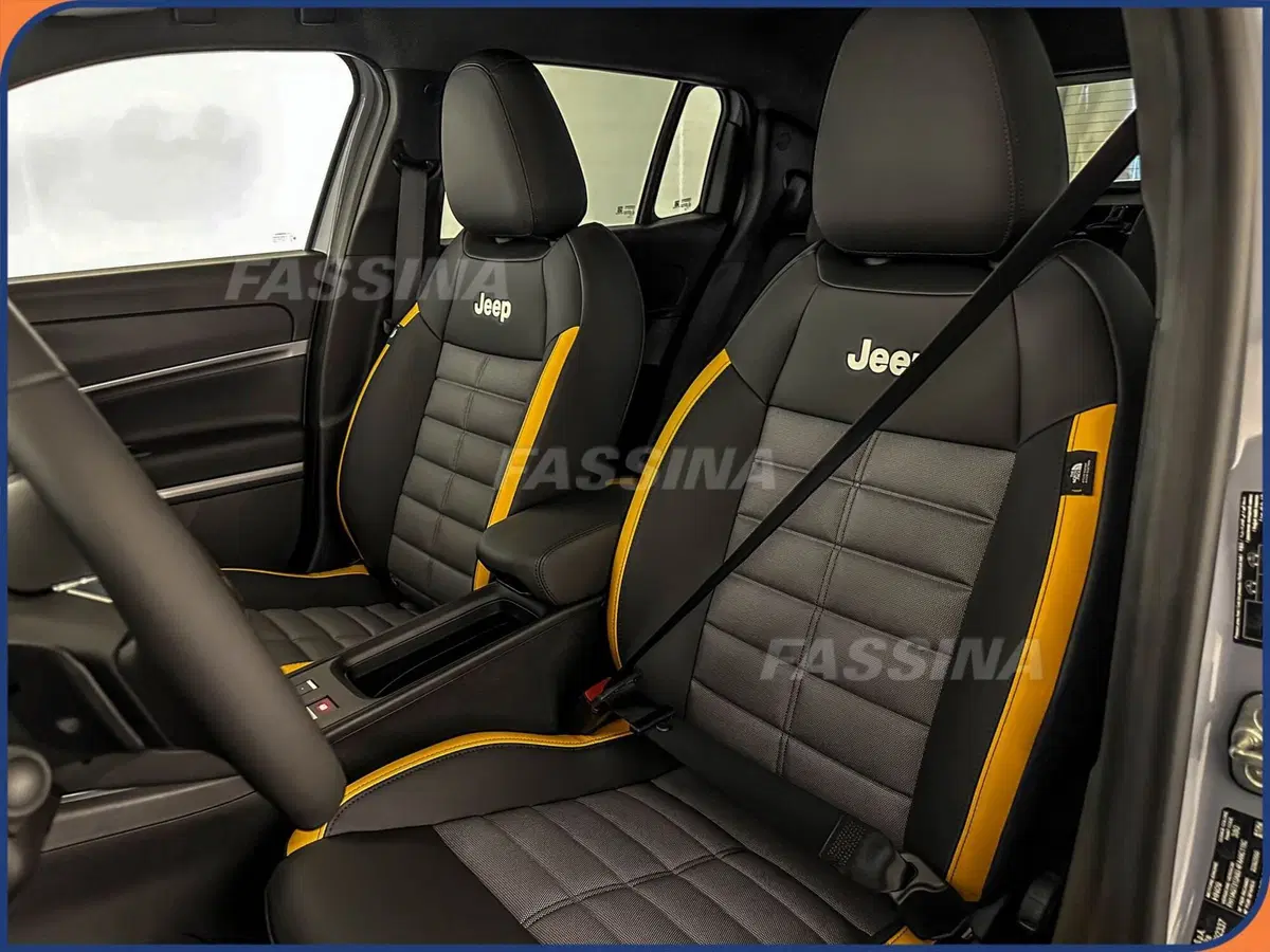Jeep Avenger nuova a Milano (8)