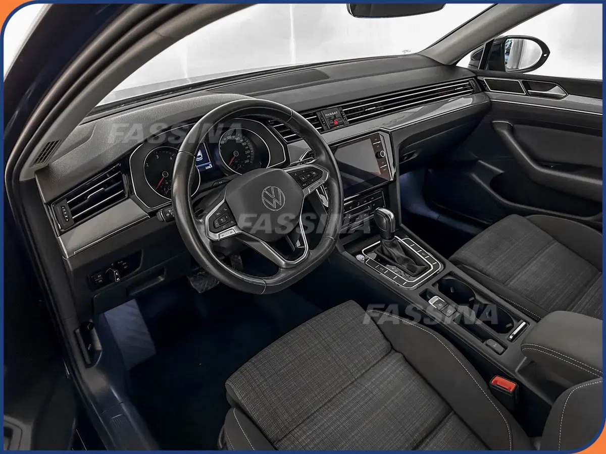 Volkswagen Passat usata a Milano (9)