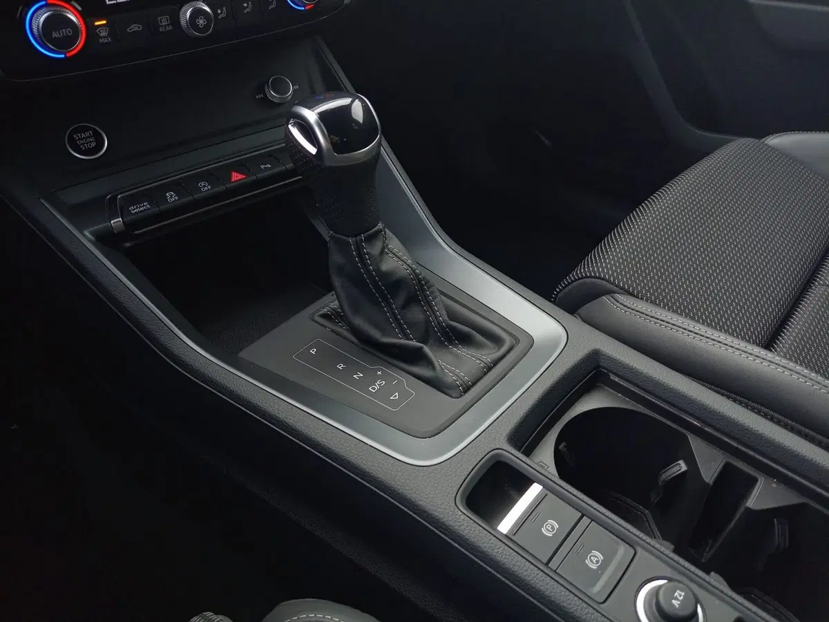 Audi Q3 Sportback usata a Bari (11)